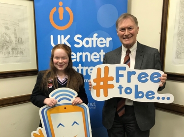Southend MP supports Safer Internet Day 2020